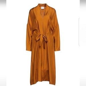 Silky dress for woman